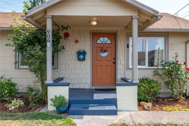 Property photo for 906 S 6th Avenue, Kelso photo 5