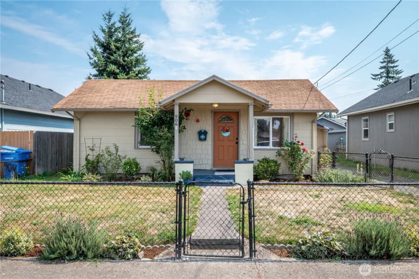 Property photo for 906 S 6th Avenue, Kelso photo 4