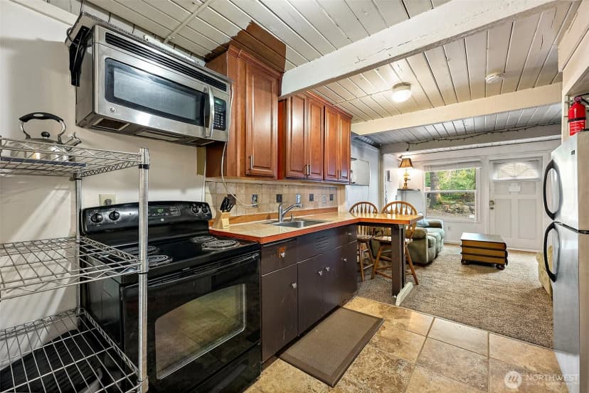 Property photo for 270 Skate Creek Road N, Ashford photo 10