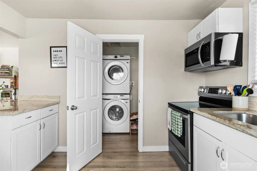 Property photo for 2719 S 70th Street, Tacoma photo 13