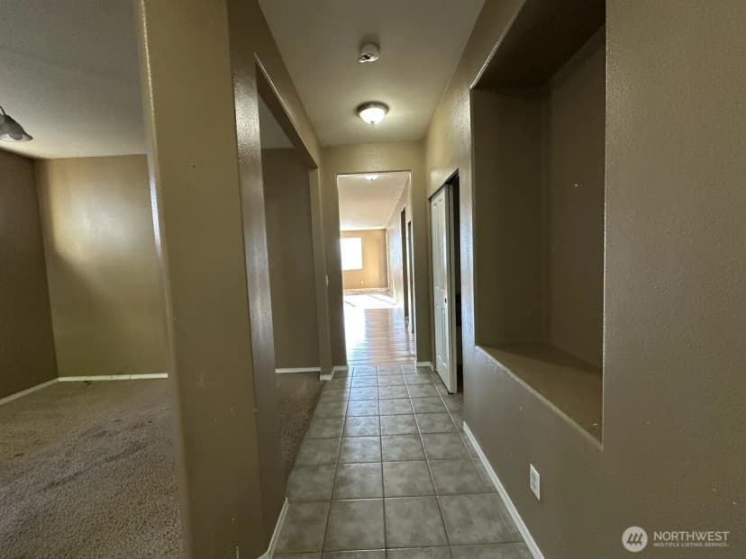 Property photo for 3609 Lanyard Dr Ne, Lacey photo 12