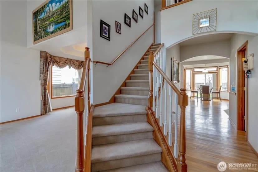 Property photo for 27018 117th Place Se, Kent photo 15