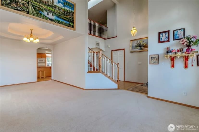 Property photo for 27018 117th Place Se, Kent photo 3