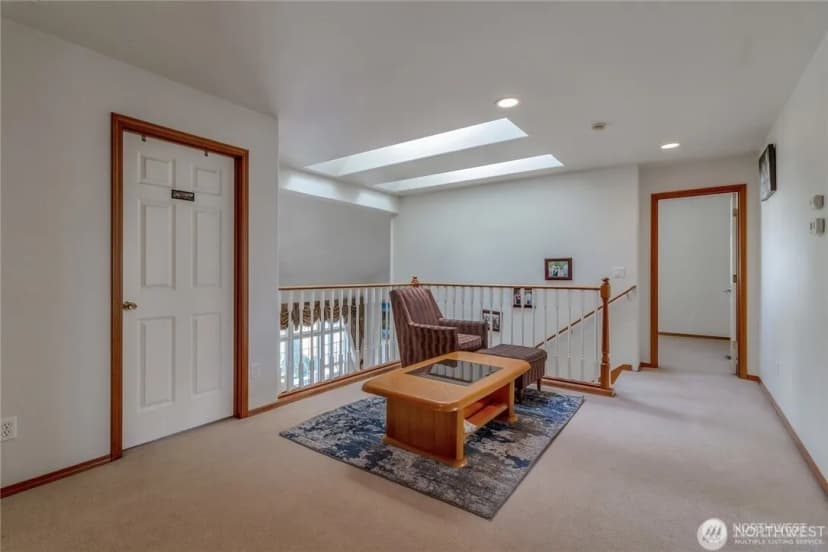 Property photo for 27018 117th Place Se, Kent photo 16