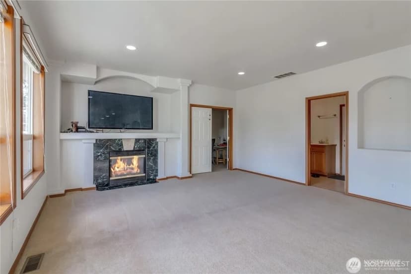 Property photo for 27018 117th Place Se, Kent photo 11