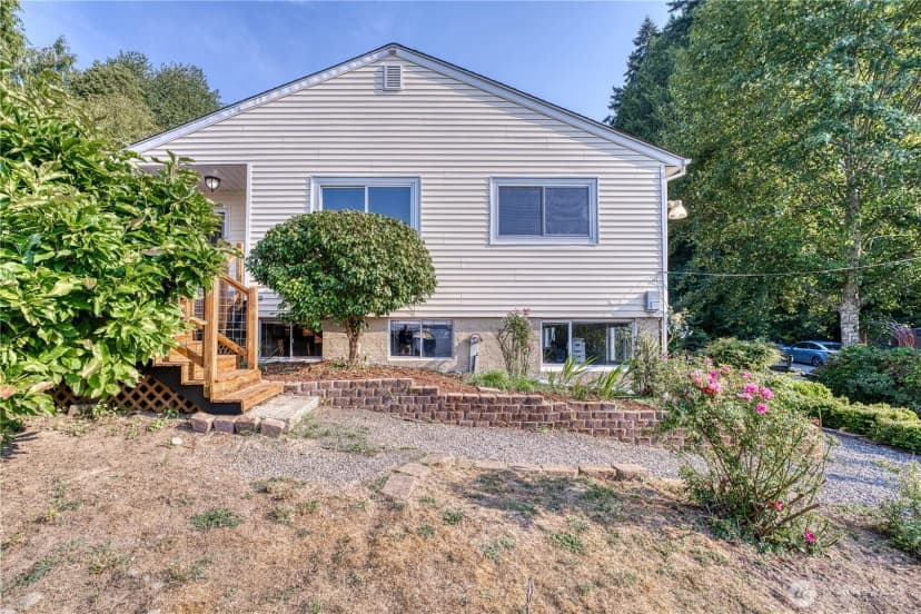 Property photo for 1355 Ahlstrom Road E, Port Orchard photo 7