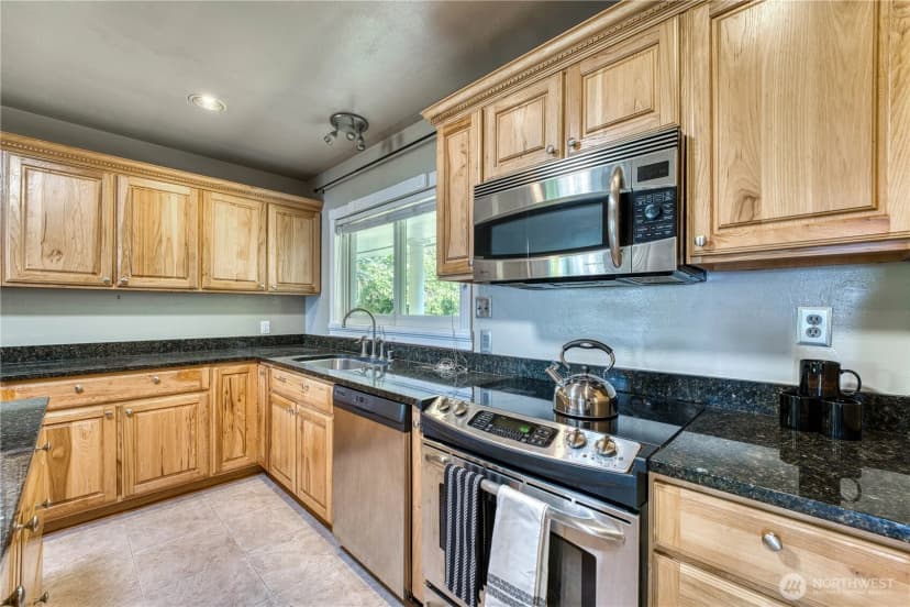 Property photo for 1355 Ahlstrom Road E, Port Orchard photo 20