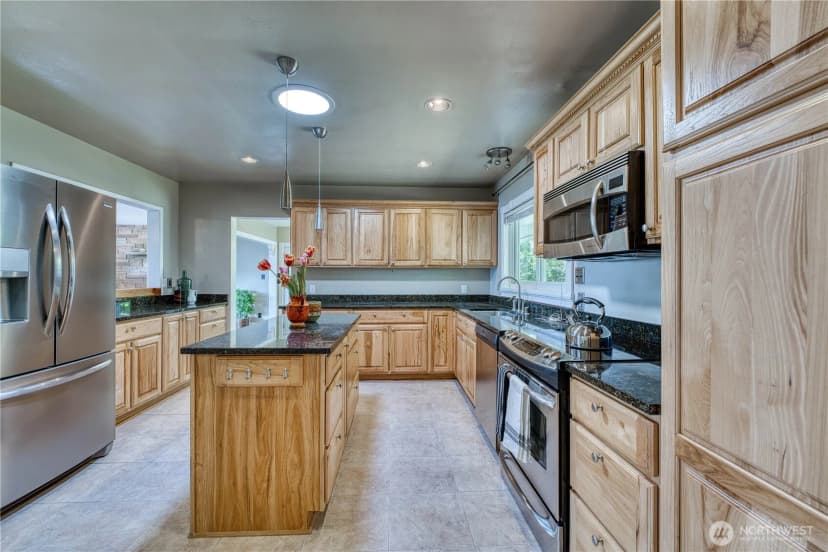 Property photo for 1355 Ahlstrom Road E, Port Orchard photo 17