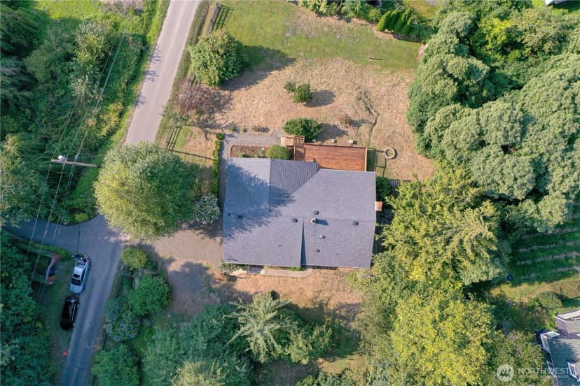 Property photo for 1355 Ahlstrom Road E, Port Orchard photo 40