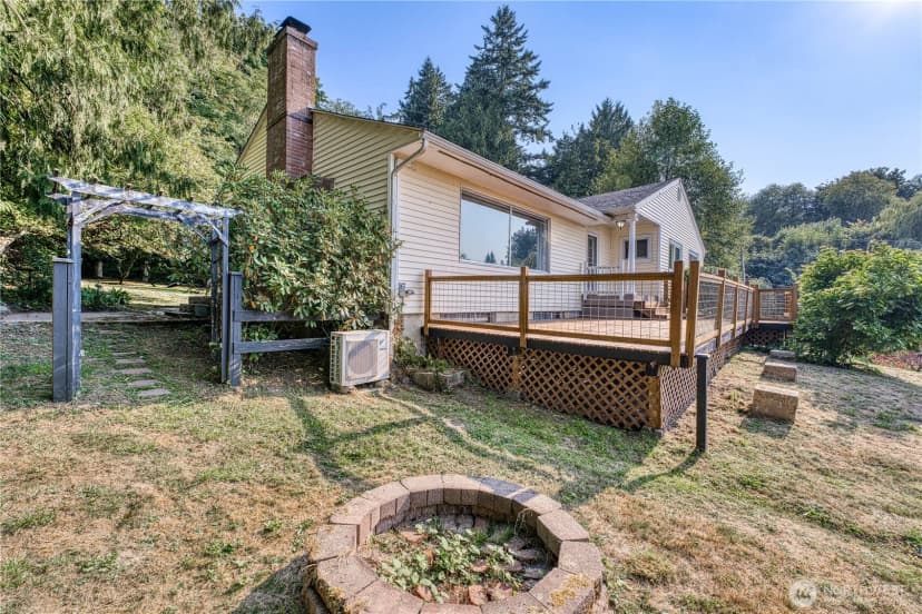Property photo for 1355 Ahlstrom Road E, Port Orchard photo 8
