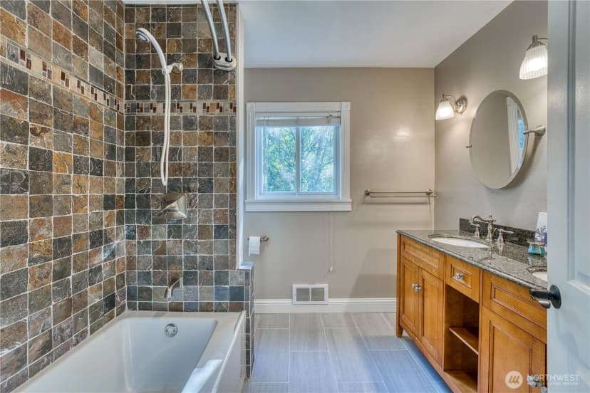 Property photo for 1355 Ahlstrom Road E, Port Orchard photo 33