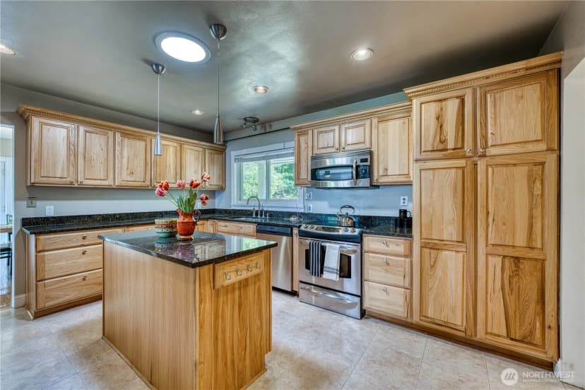 Property photo for 1355 Ahlstrom Road E, Port Orchard photo 19