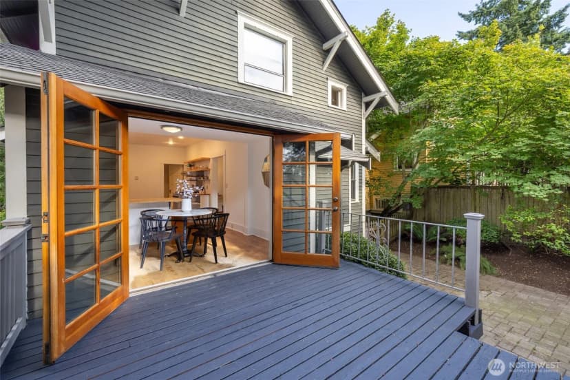 Property photo for 2555 Queen Anne Avenue N, Seattle photo 30