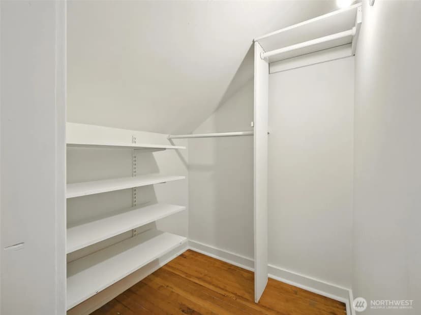 Property photo for 2555 Queen Anne Avenue N, Seattle photo 20