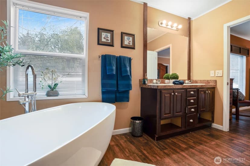 Property photo for 2561 Anderson Hill Road Sw, Port Orchard photo 15