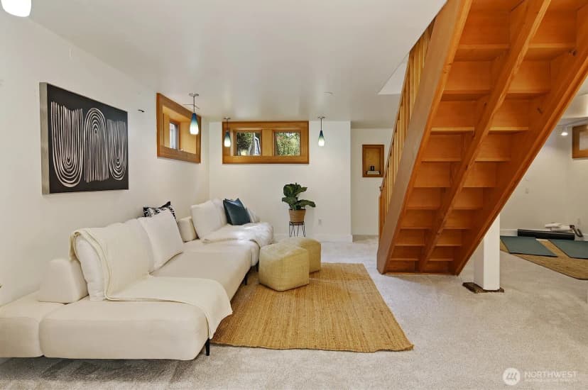 Property photo for 5722 25th Avenue Ne, Seattle photo 21