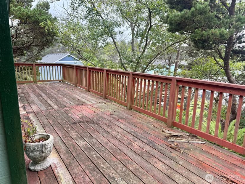 Property photo for 401 Starr Street, Westport photo 8