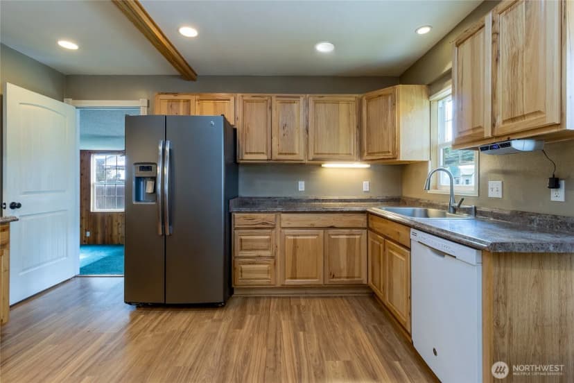 Property photo for 1021 S 3rd Street, Dayton photo 6