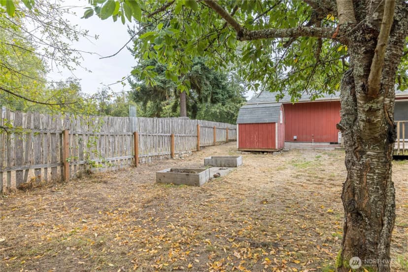 Property photo for 34 Wall St, Port Angeles photo 36