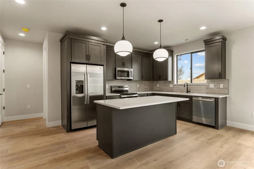 Property photo for 579 S Perry Avenue, East Wenatchee photo 8