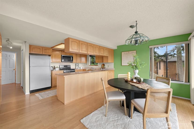 Property photo for 214 Bayside Road, Bellingham photo 13