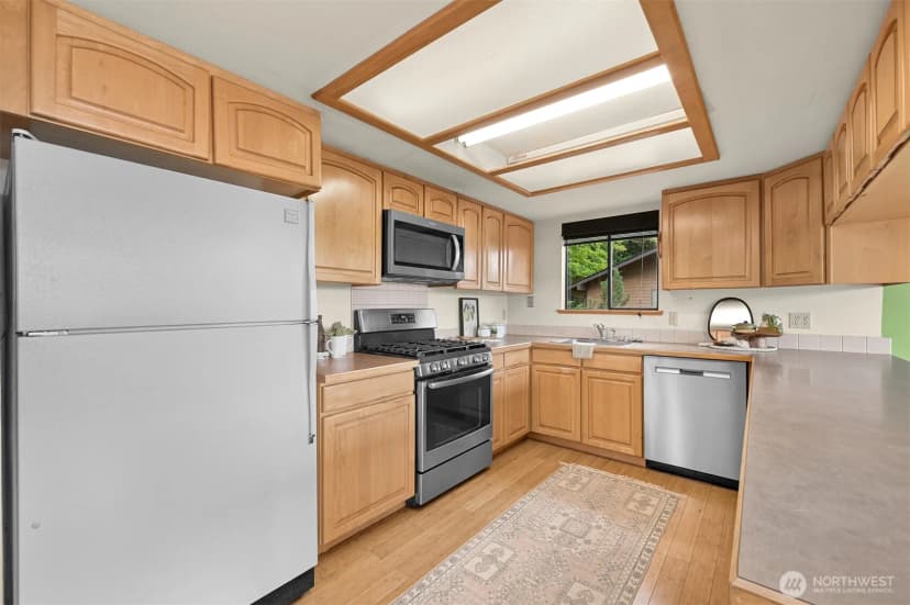 Property photo for 214 Bayside Road, Bellingham photo 16