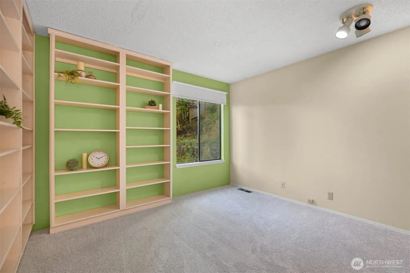 Property photo for 214 Bayside Road, Bellingham photo 20