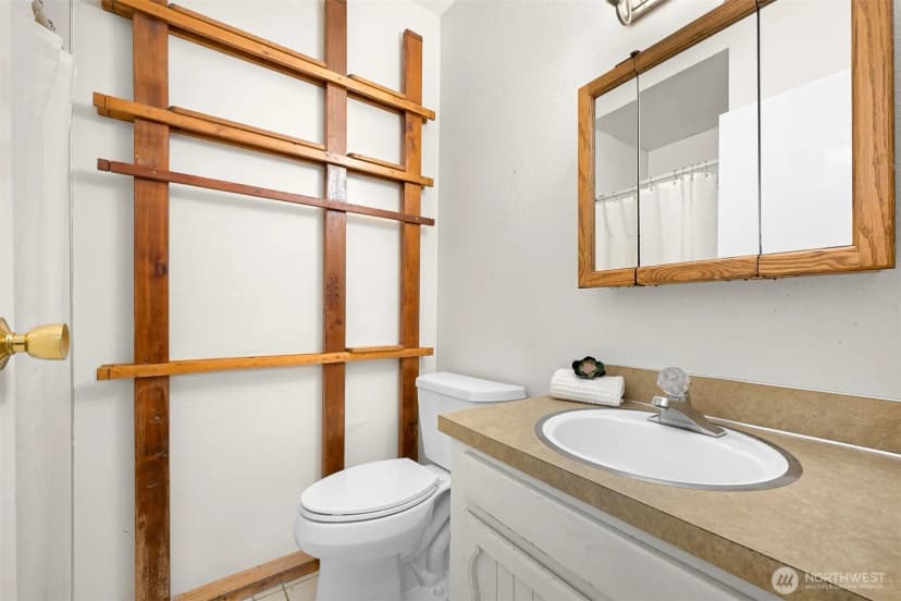 Property photo for 214 Bayside Road, Bellingham photo 34