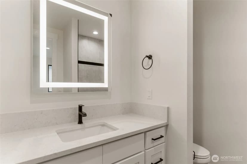 Property photo for 573 S Perry Avenue, East Wenatchee photo 18