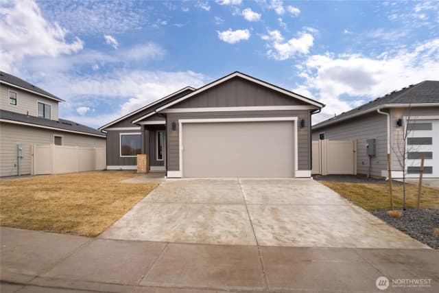 Property photo for 573 S Perry Avenue, East Wenatchee photo 3
