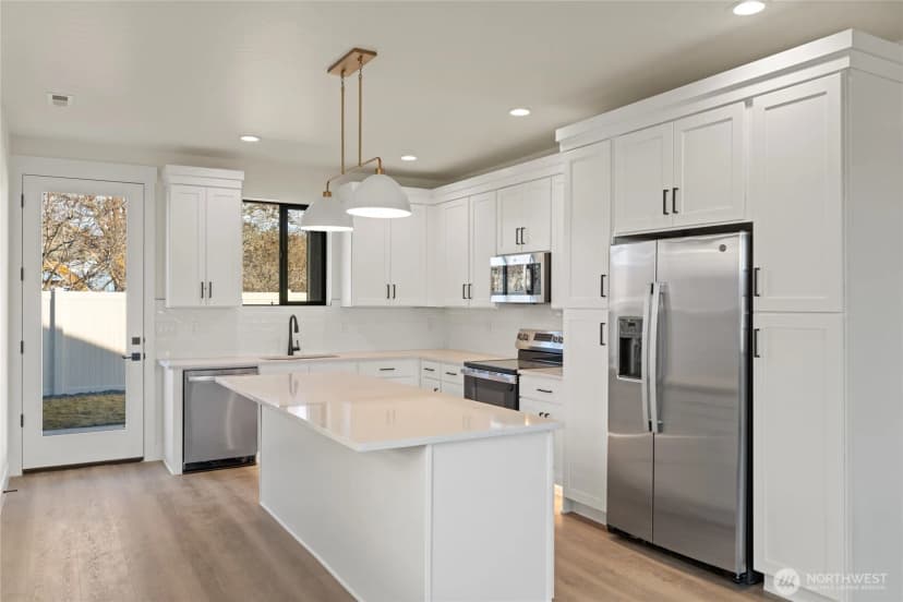 Property photo for 573 S Perry Avenue, East Wenatchee photo 6