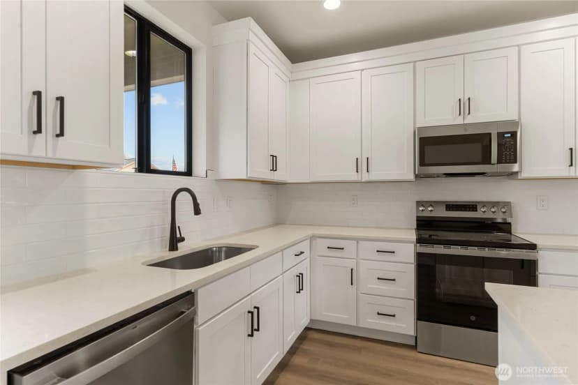 Property photo for 573 S Perry Avenue, East Wenatchee photo 8