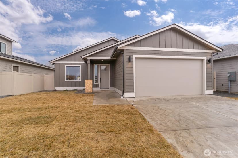Property photo for 573 S Perry Avenue, East Wenatchee photo 2
