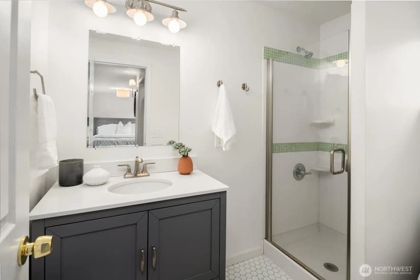 Property photo for 1413 Ne 100th Avenue, Bellevue photo 20