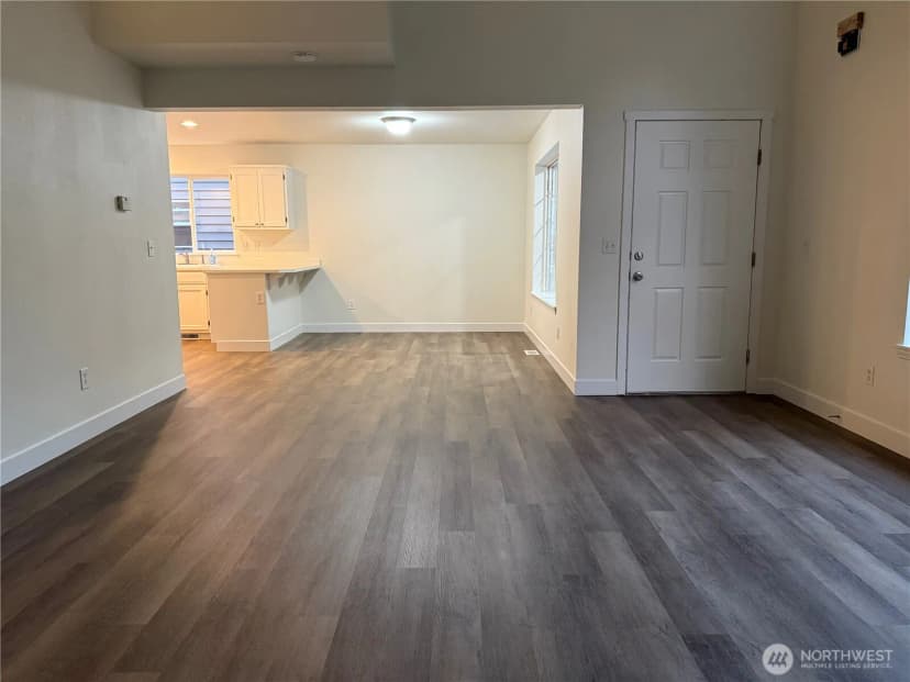 Property photo for 207 Willow Avenue W, Sultan photo 8