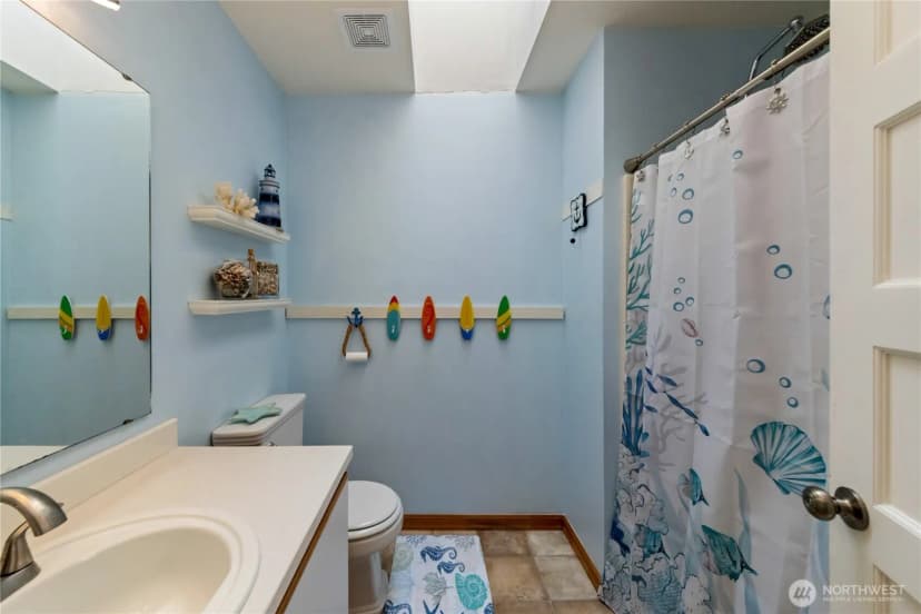 Property photo for 1122 Sw 59th Place, Everett photo 16