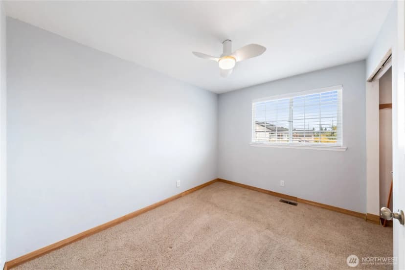 Property photo for 1122 Sw 59th Place, Everett photo 17