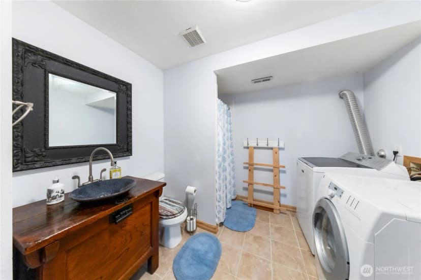 Property photo for 1122 Sw 59th Place, Everett photo 19