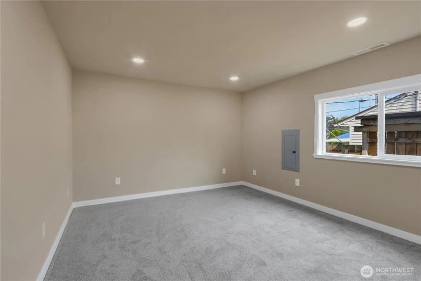 Property photo for 1032 111th Street S, Tacoma photo 10