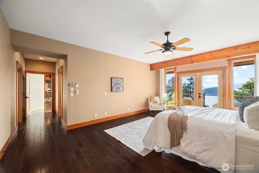 Property photo for 1078 Chuckanut Drive, Bellingham photo 8