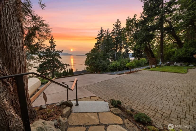 Property photo for 1078 Chuckanut Drive, Bellingham photo 39