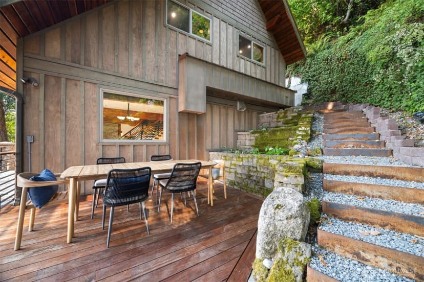 Property photo for 1078 Chuckanut Drive, Bellingham photo 37