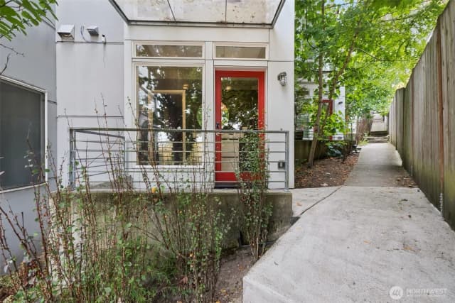 Property photo for 1003 Sturgus Avenue S, Seattle