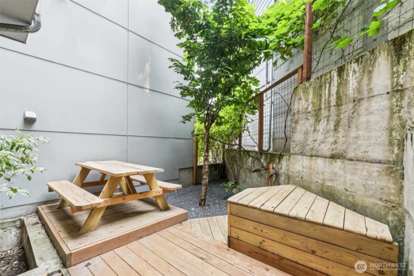 Property photo for 1003 Sturgus Avenue S, Seattle photo 27