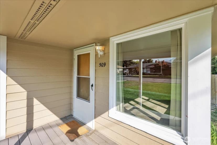 Property photo for 509 Redwood Street, Wenatchee photo 4