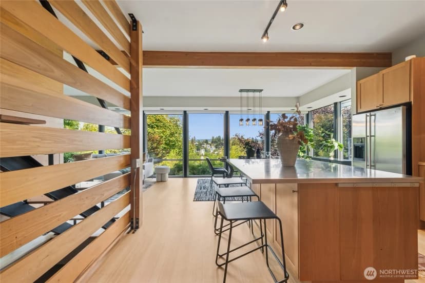 Property photo for 4050 34th Avenue S, Seattle photo 13
