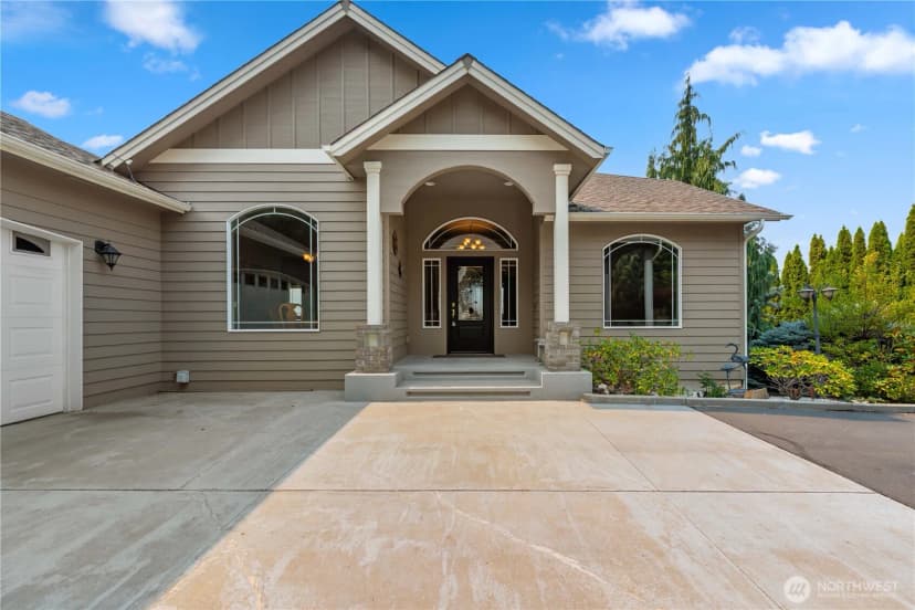 Property photo for 719 Briarwood Terrace, East Wenatchee photo 2