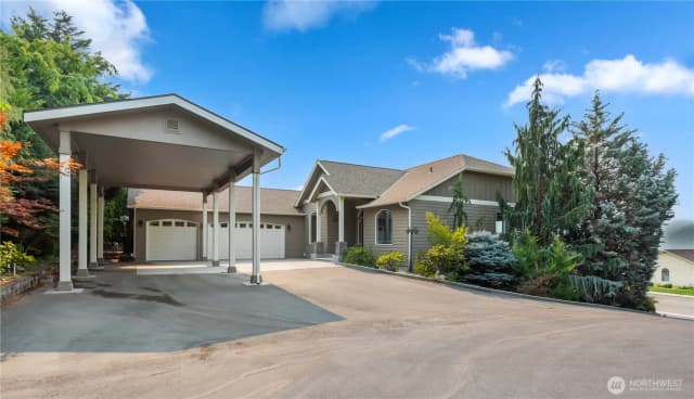 Property photo for 719 Briarwood Terrace, East Wenatchee photo 3