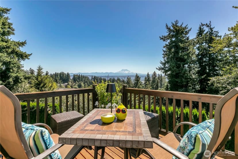 Property photo for 4925 Monta Vista Drive E, Edgewood photo 3