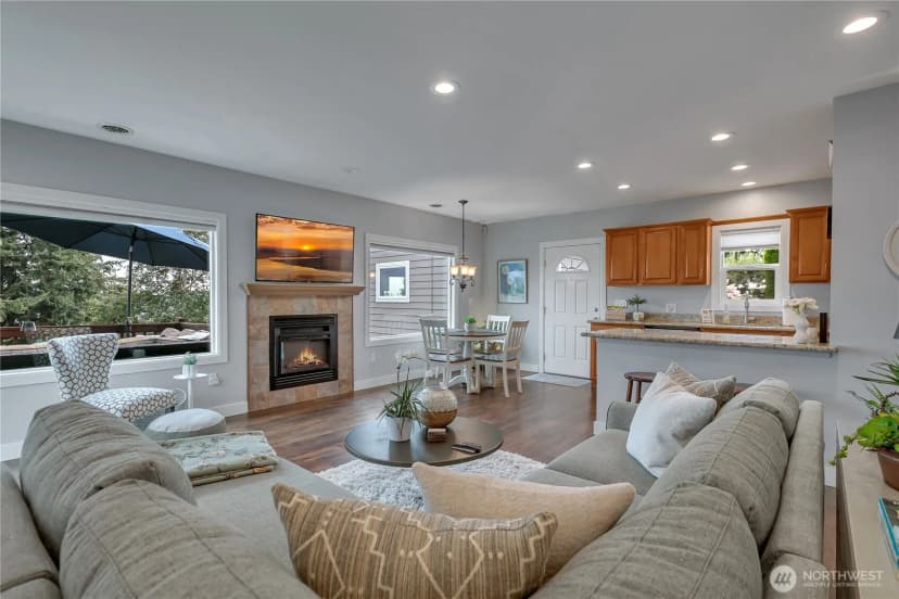 Property photo for 4925 Monta Vista Drive E, Edgewood photo 32
